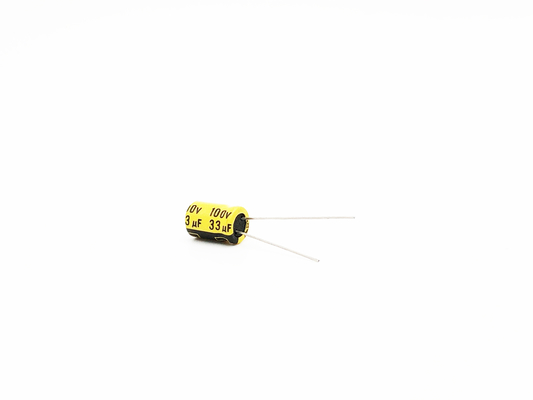 Kapasitor Suhu Tinggi Elektrolit Aluminium Kuning 33UF100V