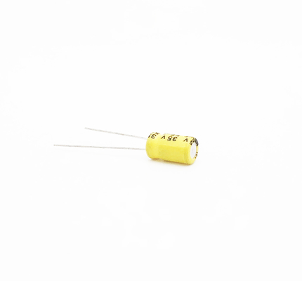 Kapasitor Suhu Tinggi ESR Rendah 56UF35V Kapasitor Elektrolit Timbal Radial