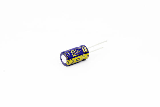 1UF200V Kapasitor Elektrolit Aluminium ESR Rendah 6.3x11mm 8000 Jam