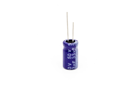 33uf50v 6.3x11 Miniatur Kapasitor Frekuensi Tinggi Kapasitor Aluminium ESR Rendah