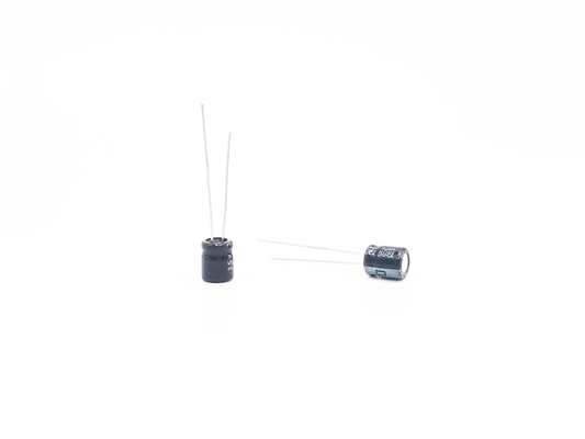 Kapasitor Elektrolitik Aluminium Miniatur Hitam 47UF 35V TW BOR