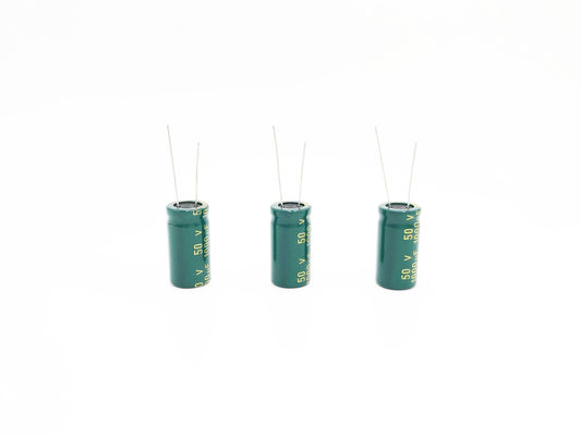 13X25mm LED Light Capacitor Frekuensi Tinggi 1000 Uf 50 Volt Capacitor