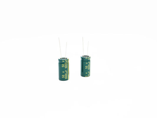 13X25mm LED Light Capacitor Frekuensi Tinggi 1000 Uf 50 Volt Capacitor