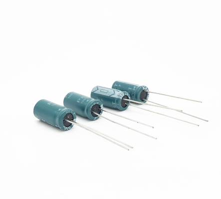 ISO9001 8X16MM Kapasitor Elektrolit Aluminium Radial 10UF200V