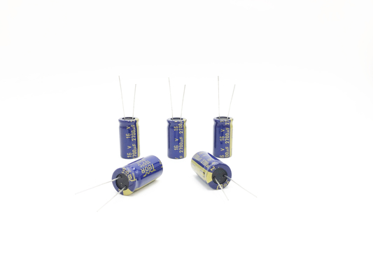 Kapasitor Elektrolitik Radial 4700UF 16V