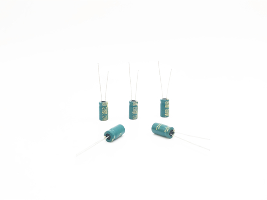 Silinder 4.7UF 250V Al Kapasitor Elektrolit 8x9MM ISO9001