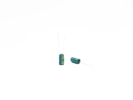 Silinder 4.7UF 250V Al Kapasitor Elektrolit 8x9MM ISO9001