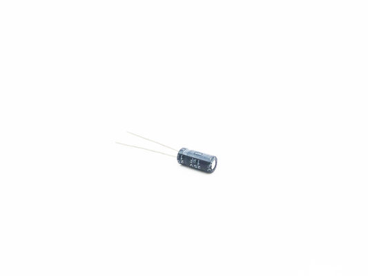 1UF 25V Radial Electrolytic Capacitor ISO14001 20% Toleransi