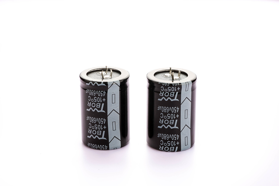 Snap Suhu Lebar Dalam Kapasitor Elektrolit 680uf 450v 35x60mm