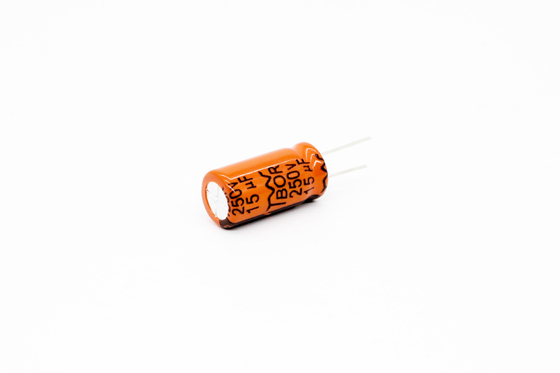 15uF 250V Aluminium Electrolytic Capacitor 10000 Jam Umur Panjang