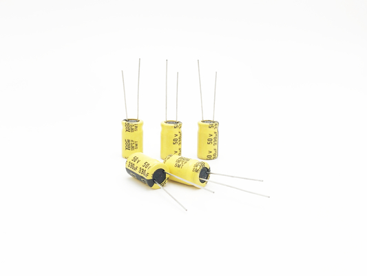 Kapasitor Elektrolit Frekuensi Tinggi ESR Rendah 330UF50V 10x16mm